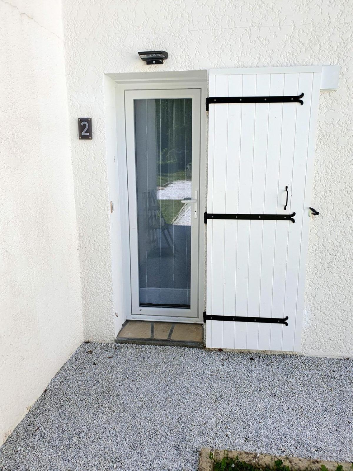 Calme Jardin & Parking Prox Royan Appart 2 메디스 외부 사진